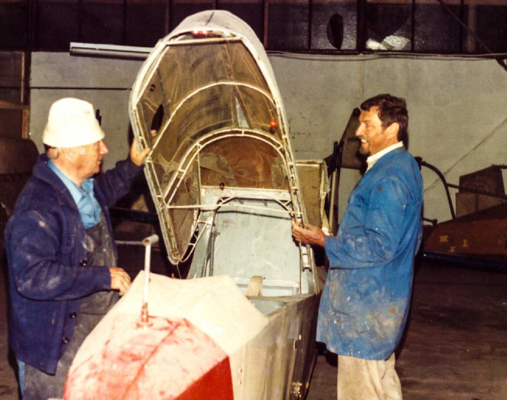 Josef Kurz (l.) und Helmut Bolz im Juni in der Werkstatt in der Sandwiese an der ES 49